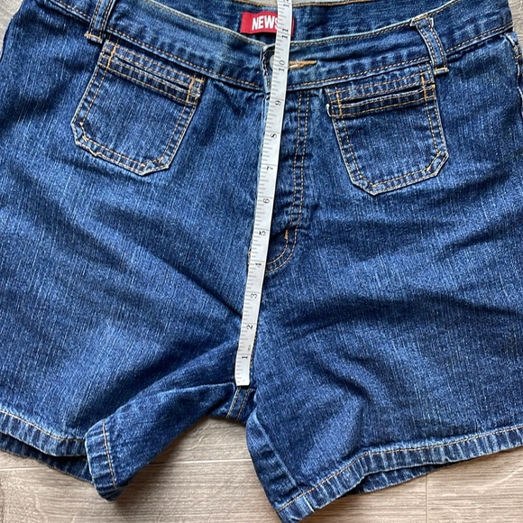 Button fly denim shorts with mini  pockets&2 back pockets . - Picture 4 of 6